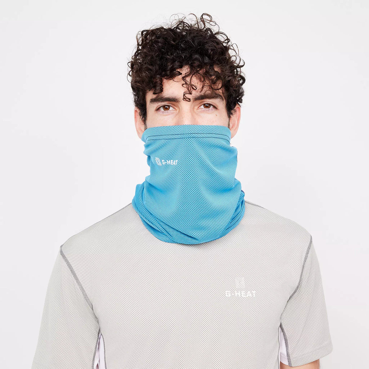 Tour de cou rafraichissant porté