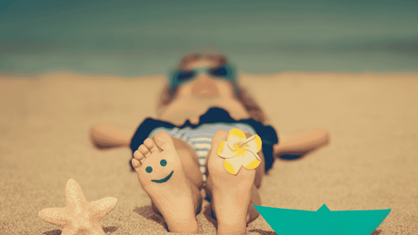 Les indispensables pour une journée à la plage avec tes enfants
