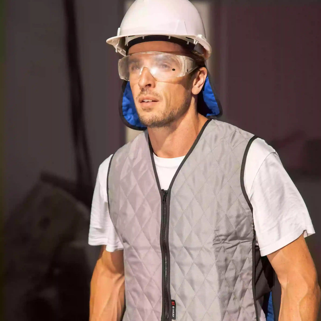 Gilet-rafraichissant-EV05-gris-antichaleur-portée-G-Heat®